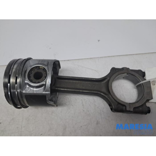 Alfa Romeo - GT - Connecting rod