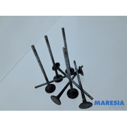 Alfa Romeo - GT - Exhaust valve