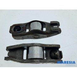 Alfa Romeo - GT - Rocker arm
