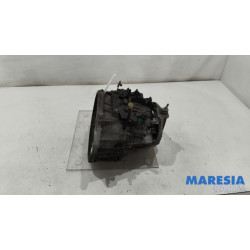 Opel - Vivaro - Gearbox