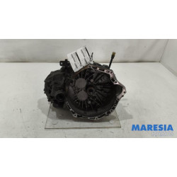 Opel - Vivaro - Gearbox
