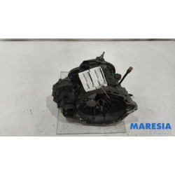 Opel - Vivaro - Gearbox
