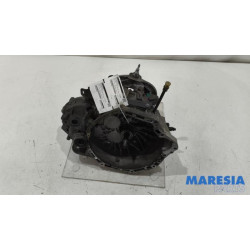 Opel - Vivaro - Gearbox