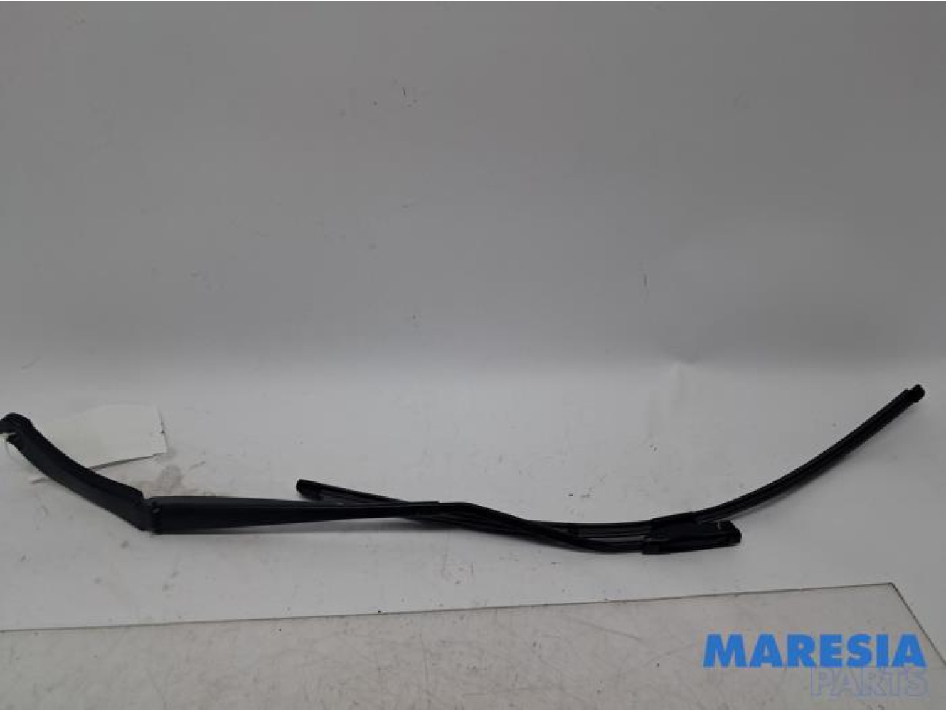Renault - Captur - Front wiper arm