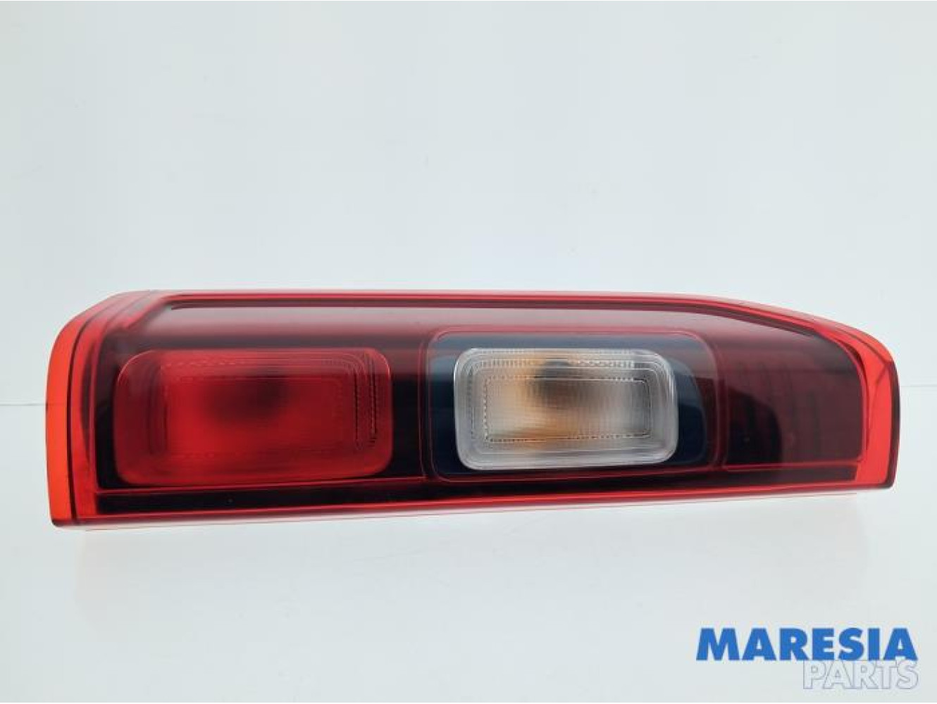 Renault - Trafic - Rücklicht links