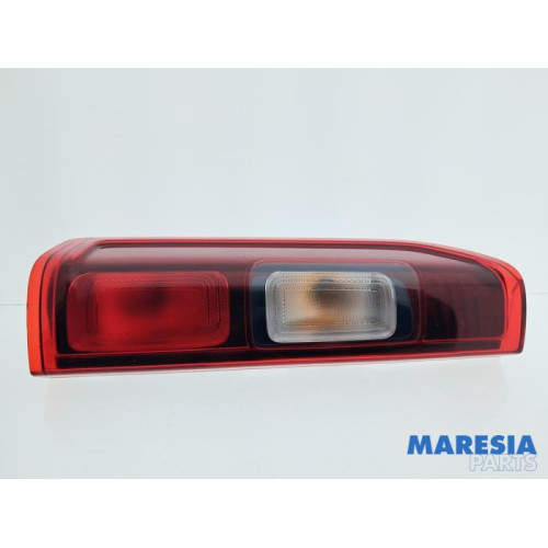 Renault - Trafic - Rücklicht links