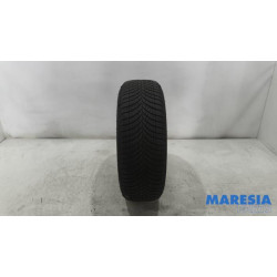 Opel - Combo - Tyre