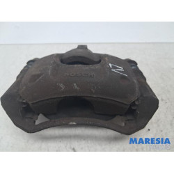 Peugeot - 108 - Bremszange links vorne