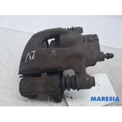 Peugeot - 108 - Bremszange links vorne