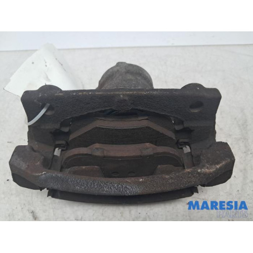 Peugeot - 108 - Bremszange links vorne