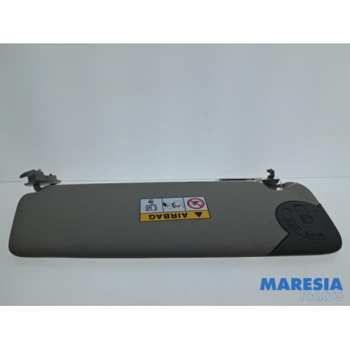 Renault - Trafic - Sun visor