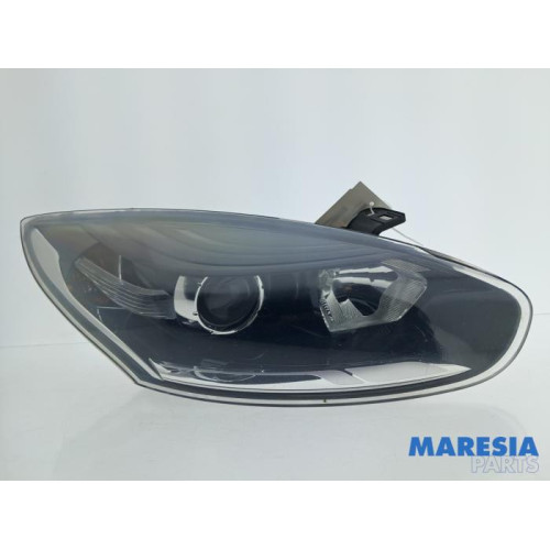 Renault - Megane - Koplamp rechts