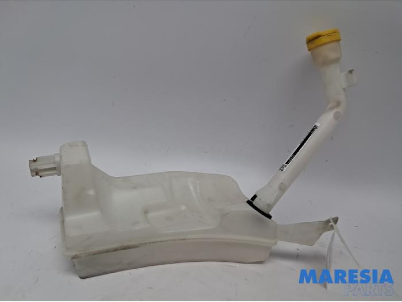 Renault - Captur - Front windscreen washer reservoir