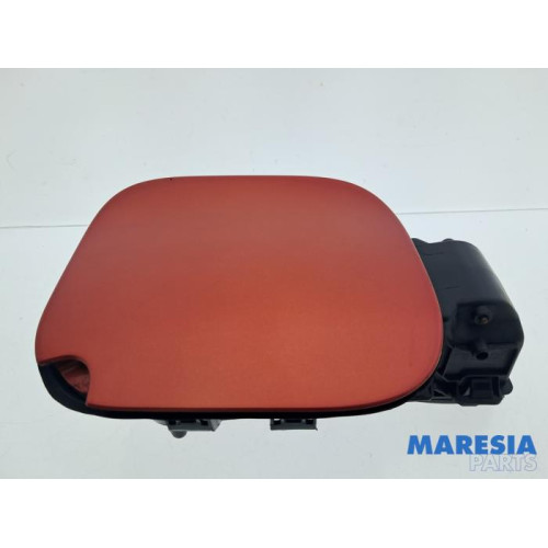Renault - Captur - Tank cap cover