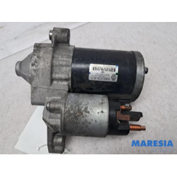 Renault - Captur - Starter