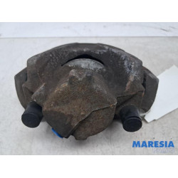 Renault - Captur - Front brake calliper, left