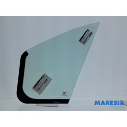 Renault - Trafic - Vitre triangulaire avant droite
