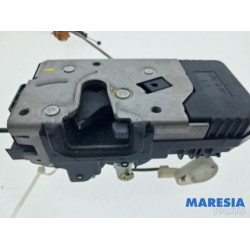 Renault - Trafic - Minibus/van rear door lock mechanism