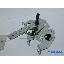 Renault - Trafic - Sliding door lock mechanism, right