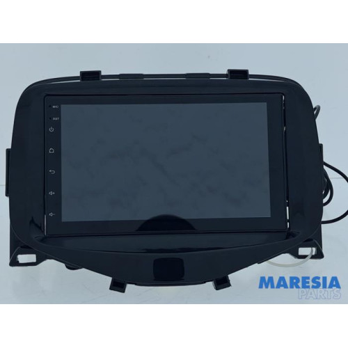 Peugeot - 108 - Navigation display