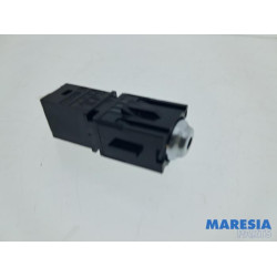 Peugeot - 108 - AUX/USB aansluiting