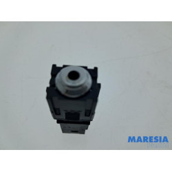 Peugeot - 108 - AUX/USB aansluiting