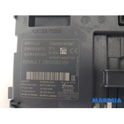 Renault - Captur - Card reader (lock)