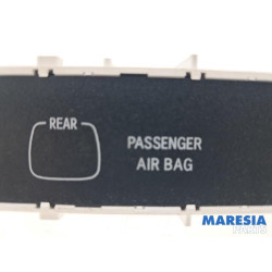 Peugeot - 108 - Airbag controle lampje