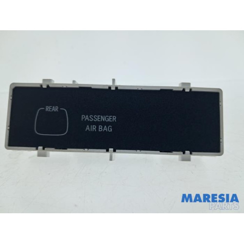 Peugeot - 108 - Airbag controle lampje