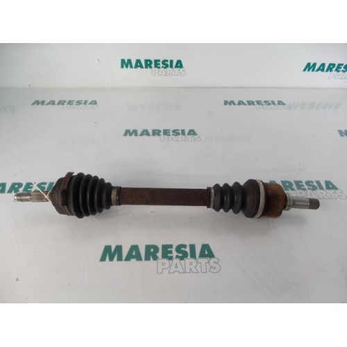 Peugeot - 206 - Aandrijfas links-voor