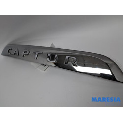 Renault - Captur - Decorative strip tailgate