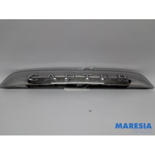 Renault - Captur - Decorative strip tailgate