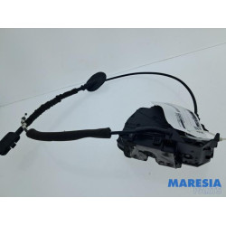 Renault - Captur - Front door lock mechanism 4-door, right