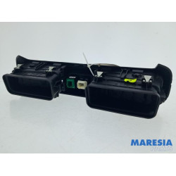 Opel - Combo - Dashboard vent
