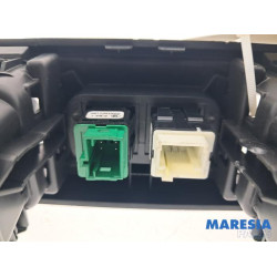 Opel - Combo - Dashboard vent