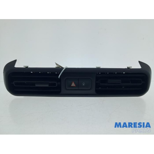 Opel - Combo - Dashboard vent