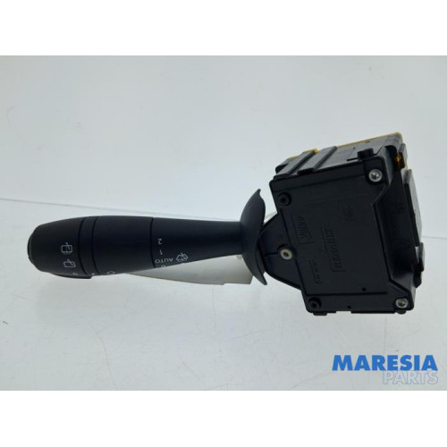 Renault - Captur - Wiper switch