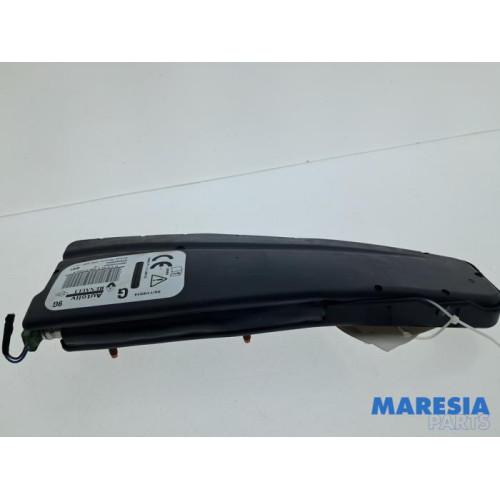 Renault - Captur - Seat airbag (seat)