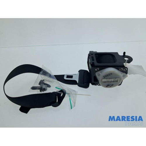 Renault - Captur - Rear seatbelt, left