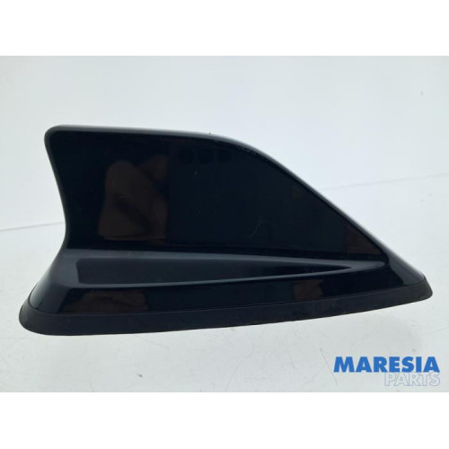 Renault - Captur - Antenne