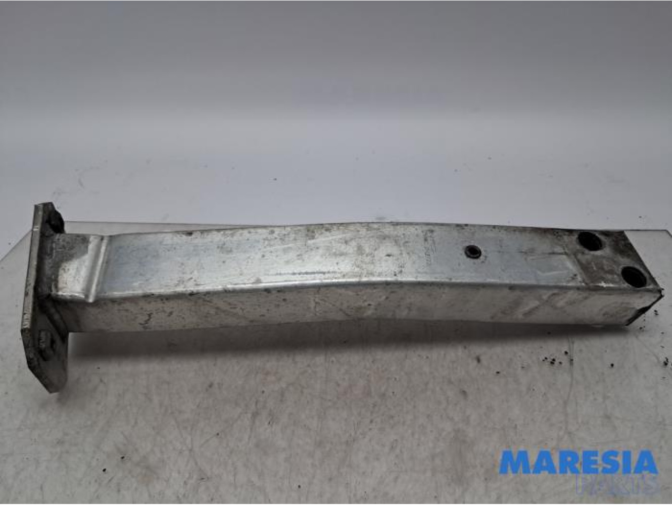 Alfa Romeo - Giulietta - Front part support