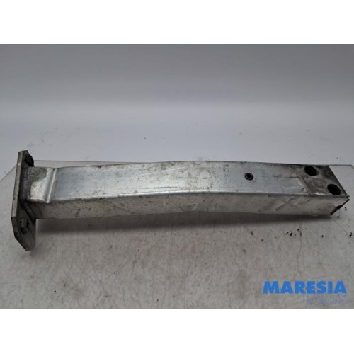Alfa Romeo - Giulietta - Front part support