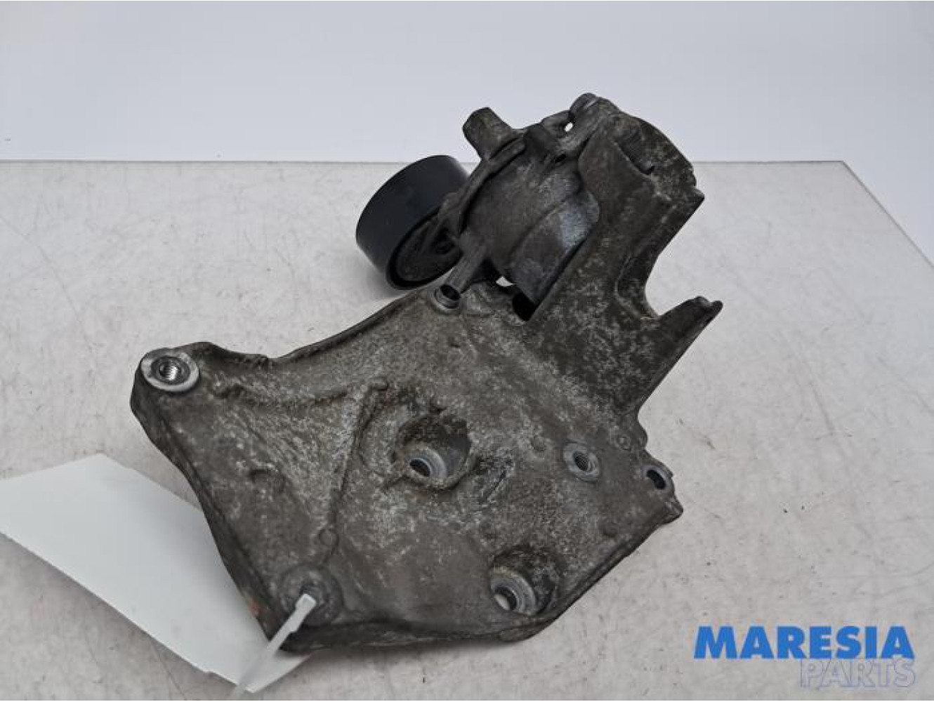 Opel - Combo - Air conditioning bracket