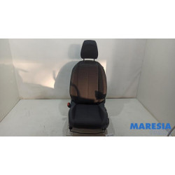 Peugeot - 208 - Stoel links