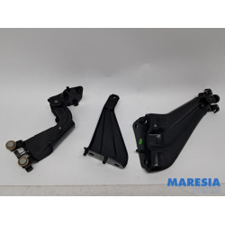Opel - Combo - Sliding door roller, right