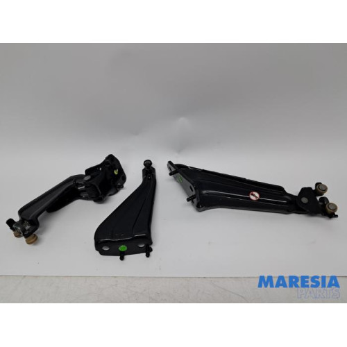 Opel - Combo - Sliding door roller, right