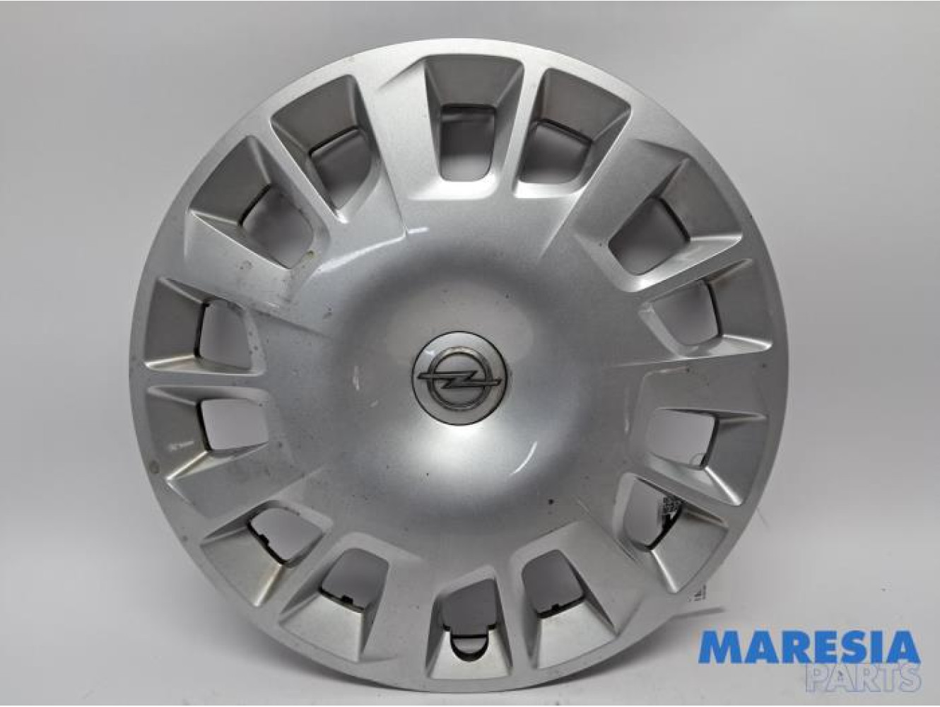 Opel - Combo - Wheel cover (spare)
