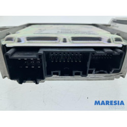 Renault - Megane - Radioverstärker