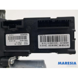 Renault - Megane - Fenstermechanik 4-türig links vorne