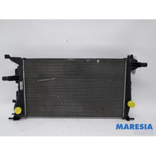 Renault - Megane - Radiateur